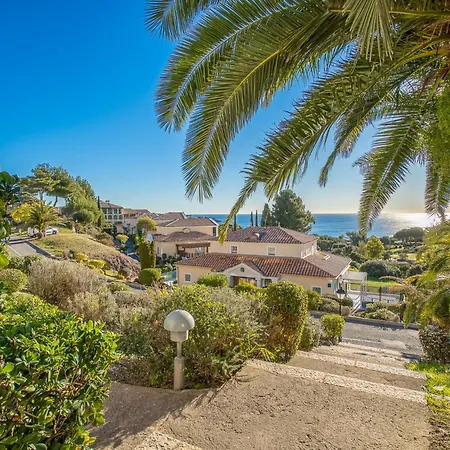 Village Cap Esterel - Le Village-81 By Interhome Апартаменты *